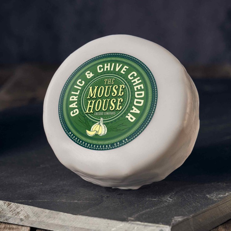 The Mouse House Garlic & Chive Cheddar - 6x 200g